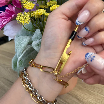 🔥Only Day!49% Off🔥Bracelet Fastening Tool – Put On Bracelets Effortlessly Without Help